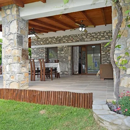 Paradise House *